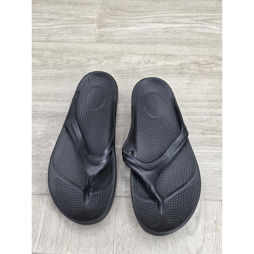 OOFOS OORIGINAL Recovery Sandals Womens Size 7 Black Thong Flip Flop Casual